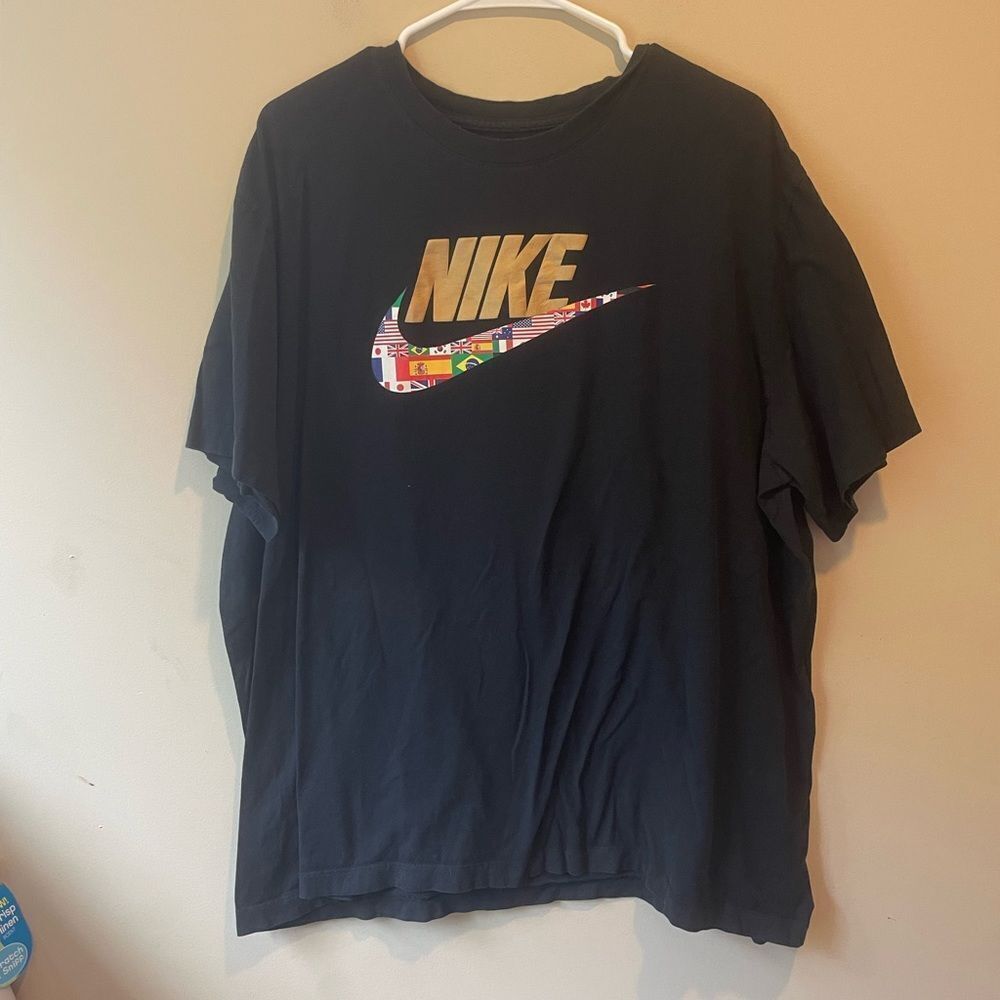 nike tee